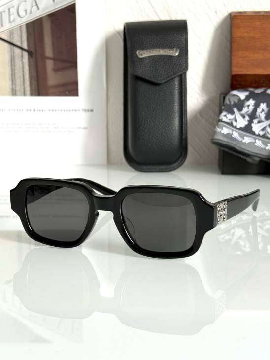 Picture of Chrome Hearts Sunglasses _SKUfw73585635fw